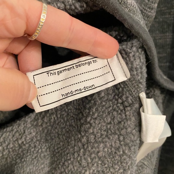 Junior's Patagonia Light Gray Quarter Zip Full Sleeve Fleece Pullover Sweater - Picture 8 of 12